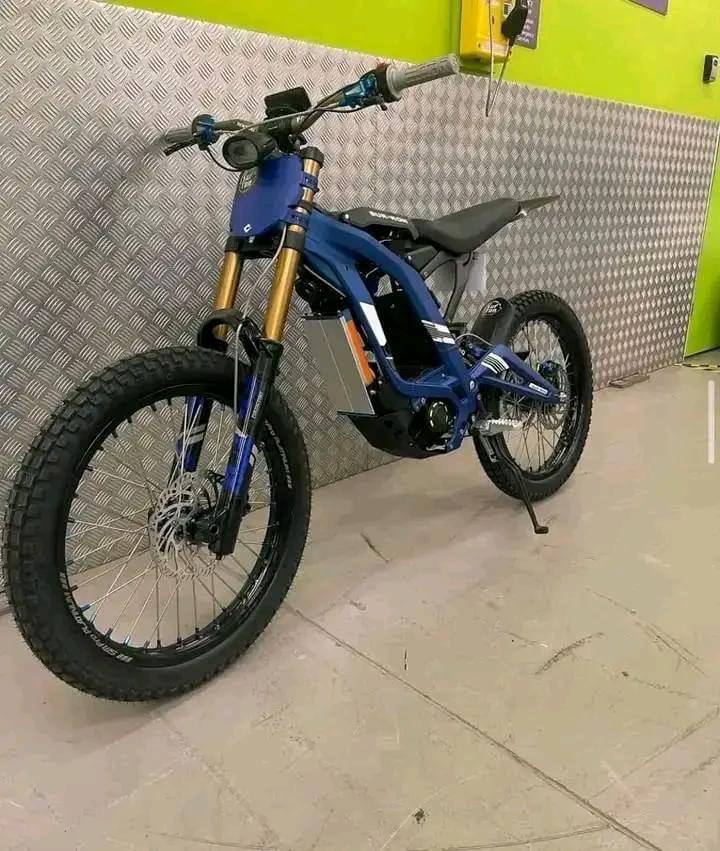 2022 Used Surron LBX Electronic Dirt Bike - Image 2