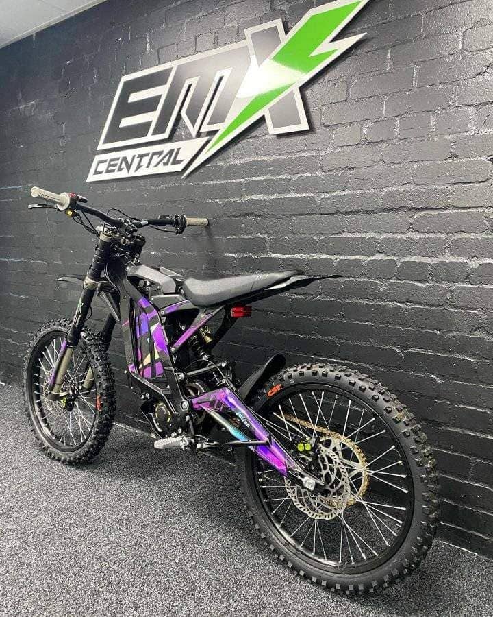 2023 Sur-Ron LBX Electric Dirt Bike in Purple & Black - Image 5