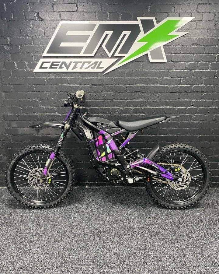 2023 Sur-Ron LBX Electric Dirt Bike in Purple & Black - Image 2
